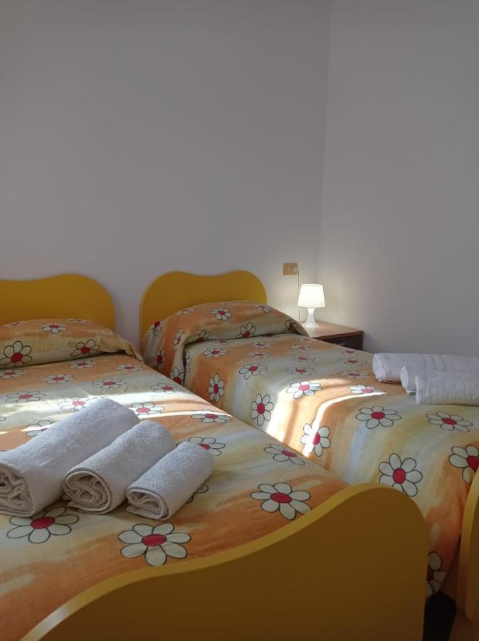 Casa Vacanze Borgo Gulini Da Anna Petralia Soprana Buitenkant foto